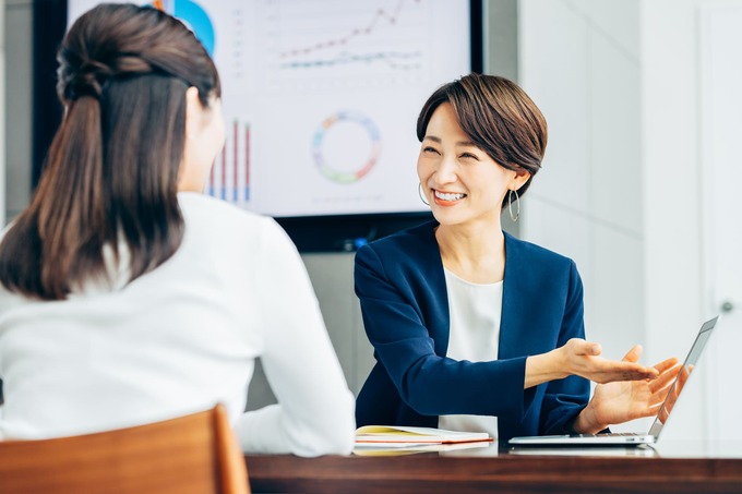 保険などの営業職のイメージ画像