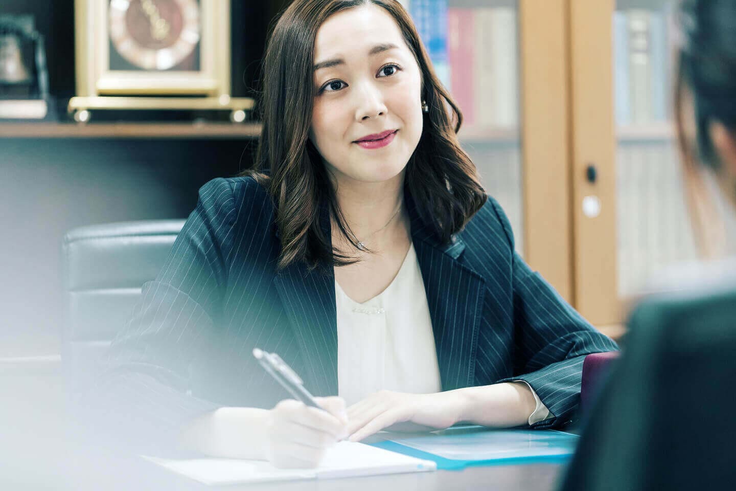 公認会計士の女性のイメージ画像