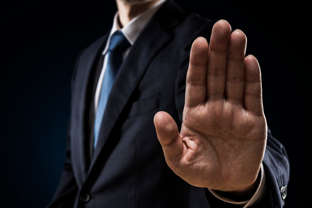 サービスを断られるイメージ