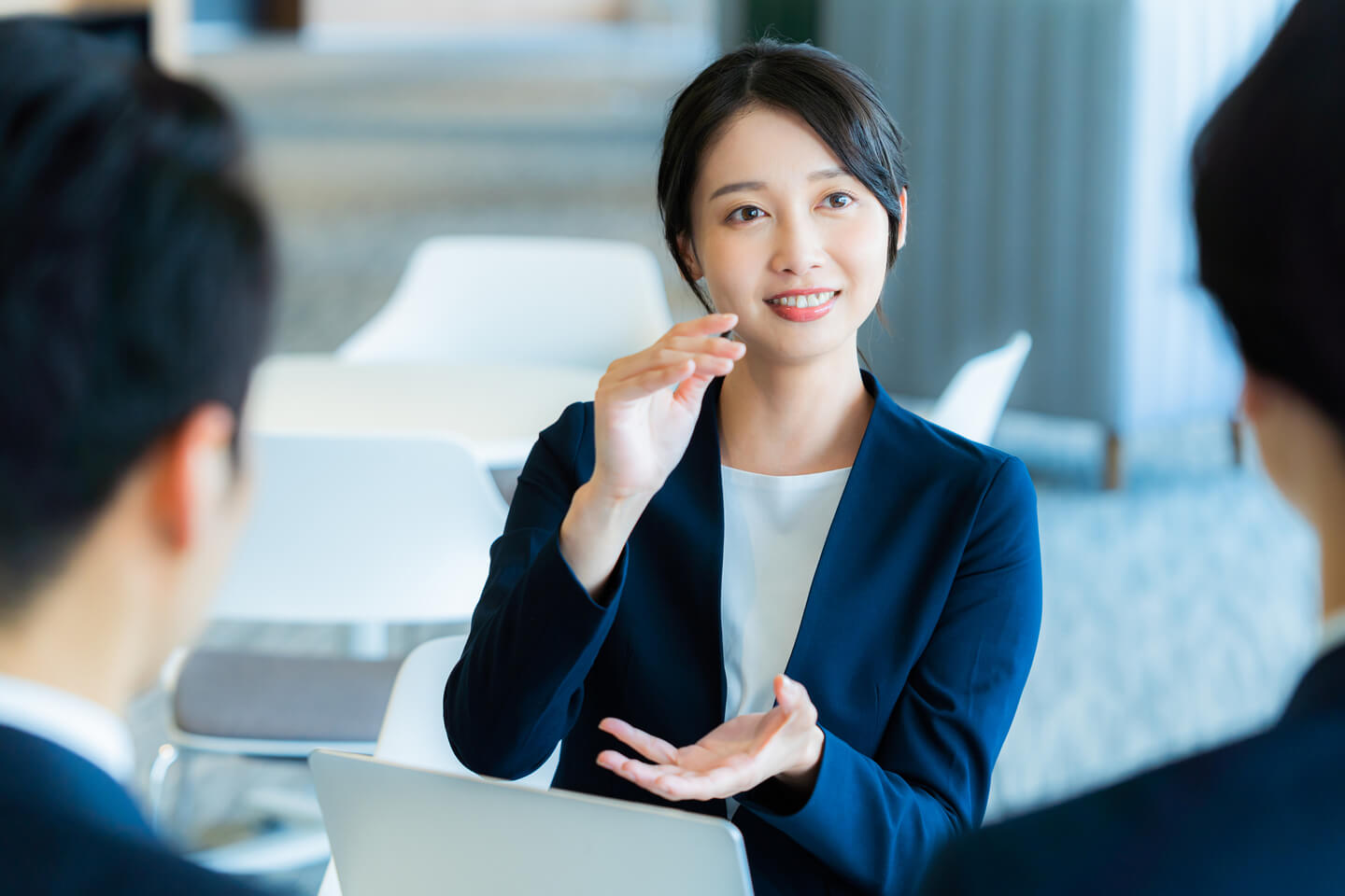 女性の社会保険労務士のイメージ画像