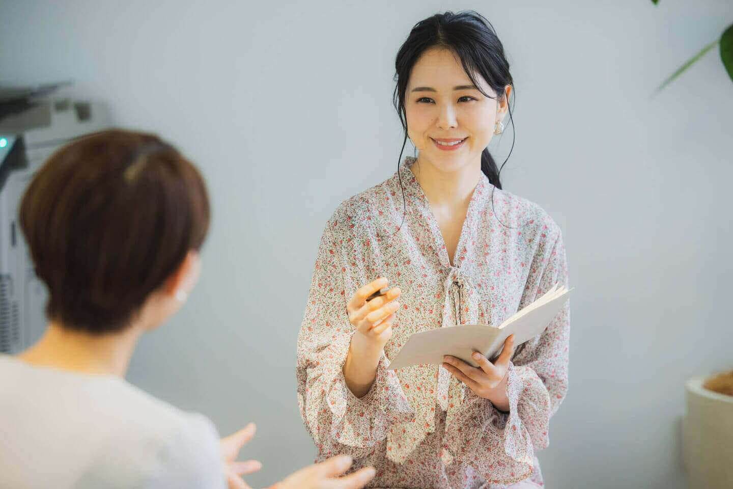 女性編集者・記者のイメージ画像